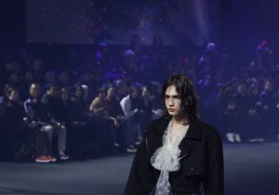 [포토] 서울패션위크 '한나신' 오프닝쇼, 왕자님 분위기에 홀려