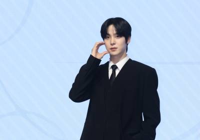 [포토] 에이티즈 윤호, 젠틀맨의 볼하트