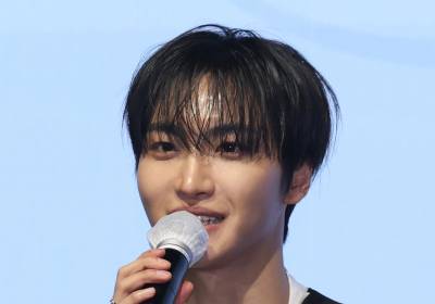 [포토] 인사말 하는 에이티즈 성화