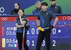 '쉽지 않네' 정전·오심에 연달아 강호 만난 韓 컬링 믹스더블, 대회 첫날 스웨덴-이탈리아에 2연패 [2026 밀라노]