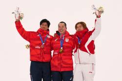 일본 금·은 싹쓸이 뒤엔 오심 논란 "中, 양손 짚었는데 왜 동메달이야?"