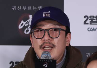 [포토] 인사말 하는 손민준 감독