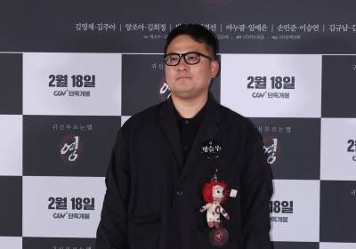 [포토] 포즈 취하는 형슬우 감독