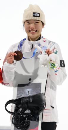 "눈에서 처음 성공한 기술, 자신 있었다" 패기가 만든 여고생 보더 유승은의 동메달 [2026 밀라노]