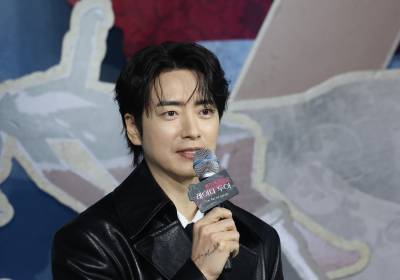 [포토] 인사말 하는 이준혁