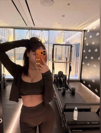 잘록 허리·탄탄 복근… 나띠, 운동으로 완성한 몸매 [AI 포토컷]