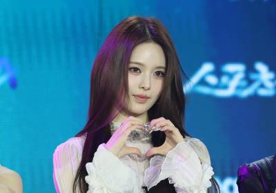 [포토] 이즈나 방지민, 고양이의 손하트