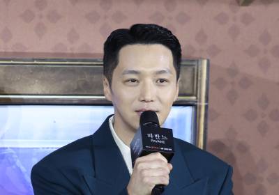 [포토] 인사말 하는 변요한