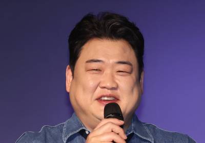[포토] 인사말 하는 김준현
