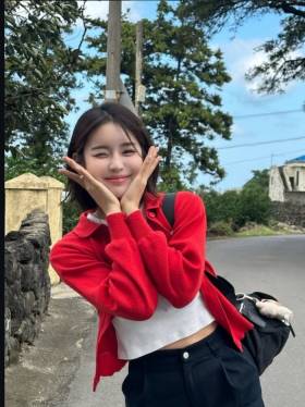 모델 안나경, 플렉스티비에서 첫 라이브 방송 데뷔