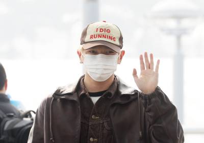 [포토] NCT 태용, 멋진 손인사