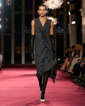 마이클 코어스(MICHAEL KORS), 45주년 기념 2026 가을/겨울 컬렉션 런웨이 쇼 공개