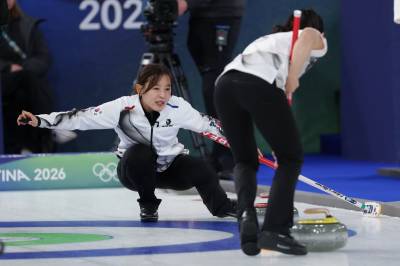 여자 컬링, 한일전서 접전 끝에 7-5 승리…다음은 중국전 [2026 밀라노]