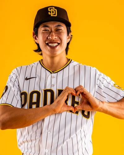 '첫 선발 출전' 송성문, MLB 공식전 첫 출루...득점권에선 침묵