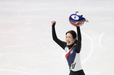 람보르길리의 미친 질주, 초박빙 승부 끝냈다…막판 역전극 이끈 김길리 [2026 밀라노]