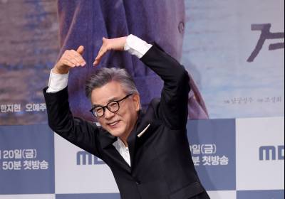 [포토]강석우, 첫 하트포즈입니다