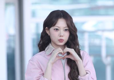 [포토] 르세라핌 홍은채, 손하트 발사