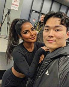 '현지 인기 폭발' 오현규, 튀르키예 미녀도 반했다