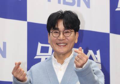 [포토] '무명전설' 조항조, 귀여운 손가락 하트