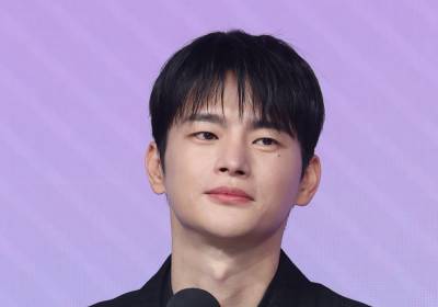 [포토] 서인국, 섹시한 목젖