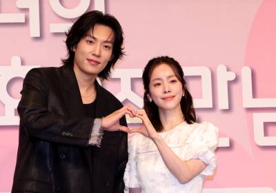 [포토]이기택 한지민, 우리 잘 어울리나요?