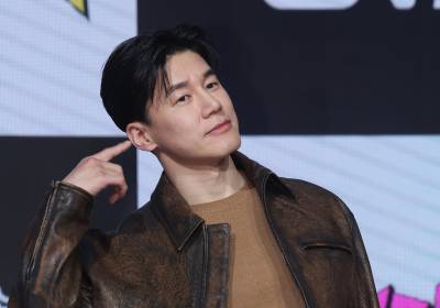 [포토] '크레이지 투어' 김무열, 크레이지 포즈