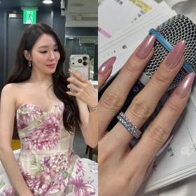 ‘변요한♥’ 티파니 영, 우아한 드레스 자태... 왼손 중지 반지도 ‘눈길’ [IS하이컷]