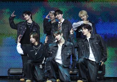 [포토] 튜넥스, '내가 살아있다는 증거' 무대