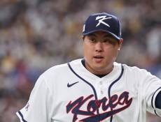 16년 만에 돌아온 류현진, WBC의 '필승 카드'가 될까 [WBC 피플]