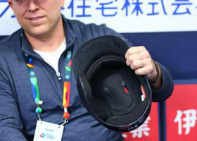 오타니가 착용하는 헬멧만 다른 대표팀 선수들과 다르다고? 