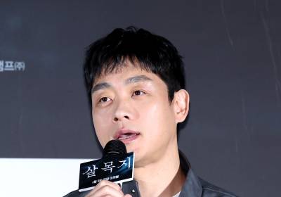 [포토]작품 소개하는 김영성