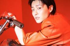 우즈, 데뷔 13년 만 첫 정규 통했다…음원 차트 돌풍