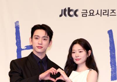 [포토]박진영, 김민주, 하트도 반짝반짝