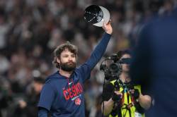 3년 전 호주전처럼...마운드 투수 앞에서 고개 숙인 하딤 감독, 체코의 낭만 야구 [WBC]