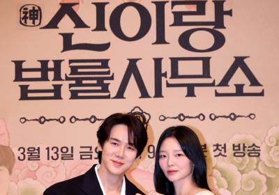 [포토]유연석-이솜, 많이 사랑해주세요