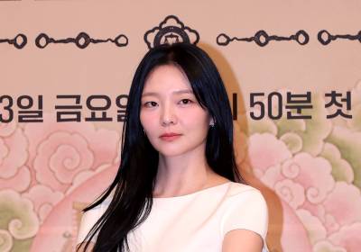 [포토]이솜, 냉철한 변호사로 변신