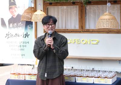 [포토] 장항준 감독, '왕사남' 1200만 관객 돌파 감사해요