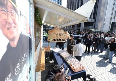 [포토] '왕사남' 커피차 이벤트, 오셔서 커피 받아가세요~