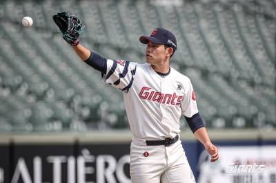 김진욱·홍민기·정철원...롯데 '아픈 손가락' 모두 시범경기 첫 등판 쾌투