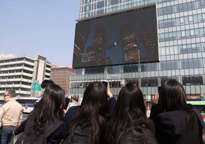 [포토] BTS 공연, 기대감 부푼 시민들