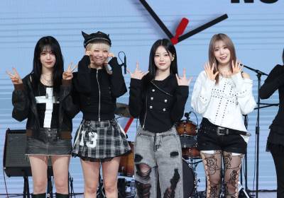 [포토] 레이턴시, 첫 미니앨범 '레이트 어 클릭' 기대해 줏요