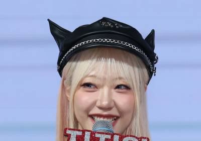 [포토] 인사말 하는 지원