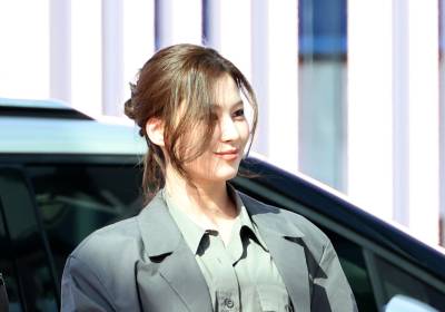 [포토]트와이스 사나, 팬들 향한 미소 선물