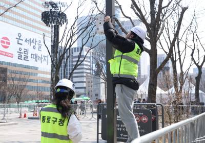 [포토] BTS 공연 앞둔 광화문, AI 인파 관리 시스템 설치