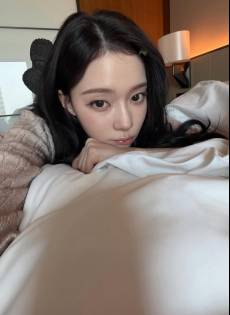 에스파 윈터, 침대 위 초근접 셀카... 숨멎 인형 미모 [IS하이컷]