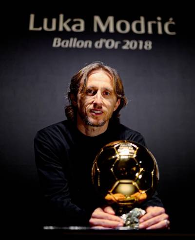 발롱도르 내놓았다…루카 모드리치, 대체 무슨 일이길래