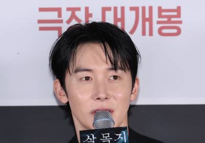 [포토] 인사말 하는 김준한