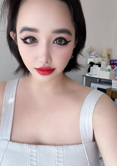 [IS하이컷] ‘산다라박 저격’ 논란 그후…박봄 “생일 기념” 근황