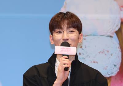 [포토] 인사말 하는 정동환