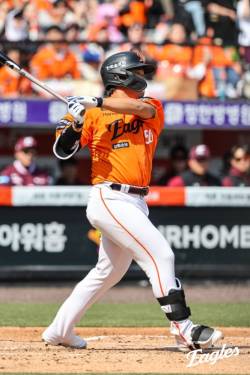 '믿고 쓰는 KT산?' 한화 심우준 동점포→강백호 끝내기 안타, 키움에 10-9 극적인 연장승